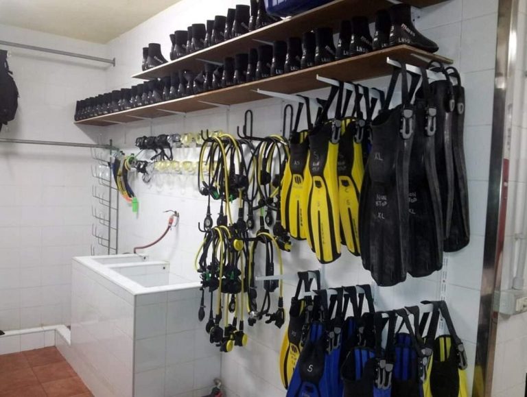 Lanzarote Nonstop Divers washing area