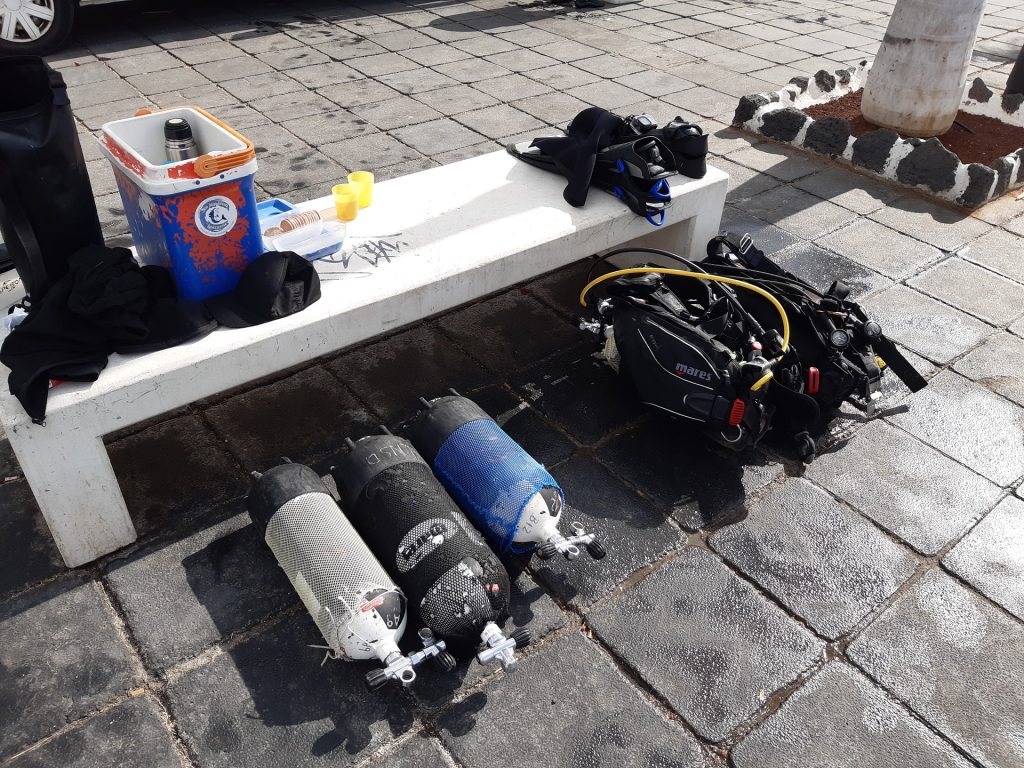 Divemaster training, equipment